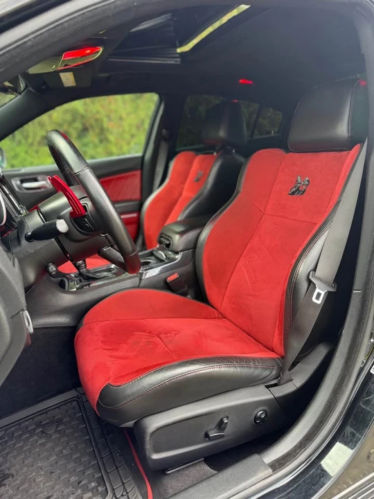 2018 Dodge Charger SRT & 392 7th Gen - Image 11 of 18