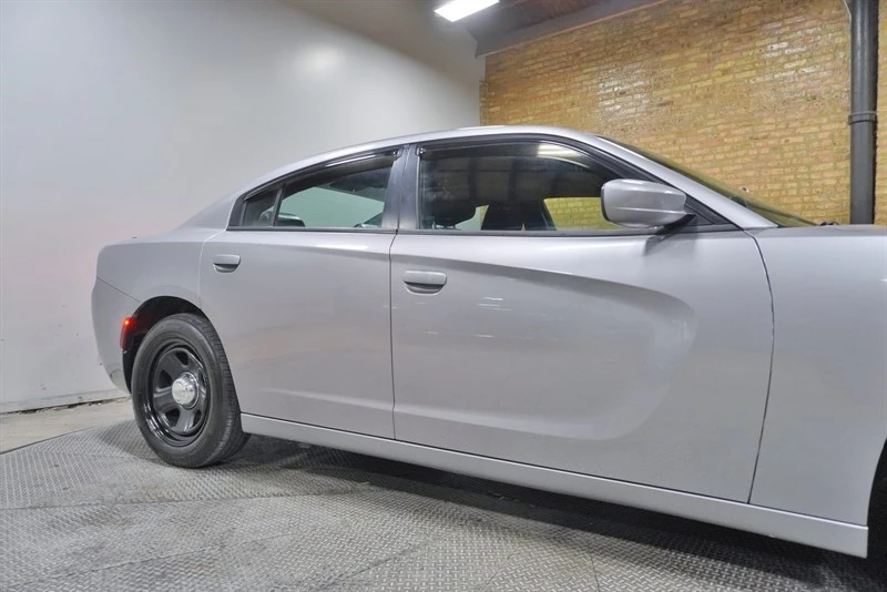 2018 Dodge Charger 7th Gen - Image 9 of 12