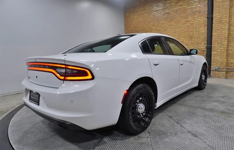 2018 Dodge Charger 7th Gen - Image 10 of 12