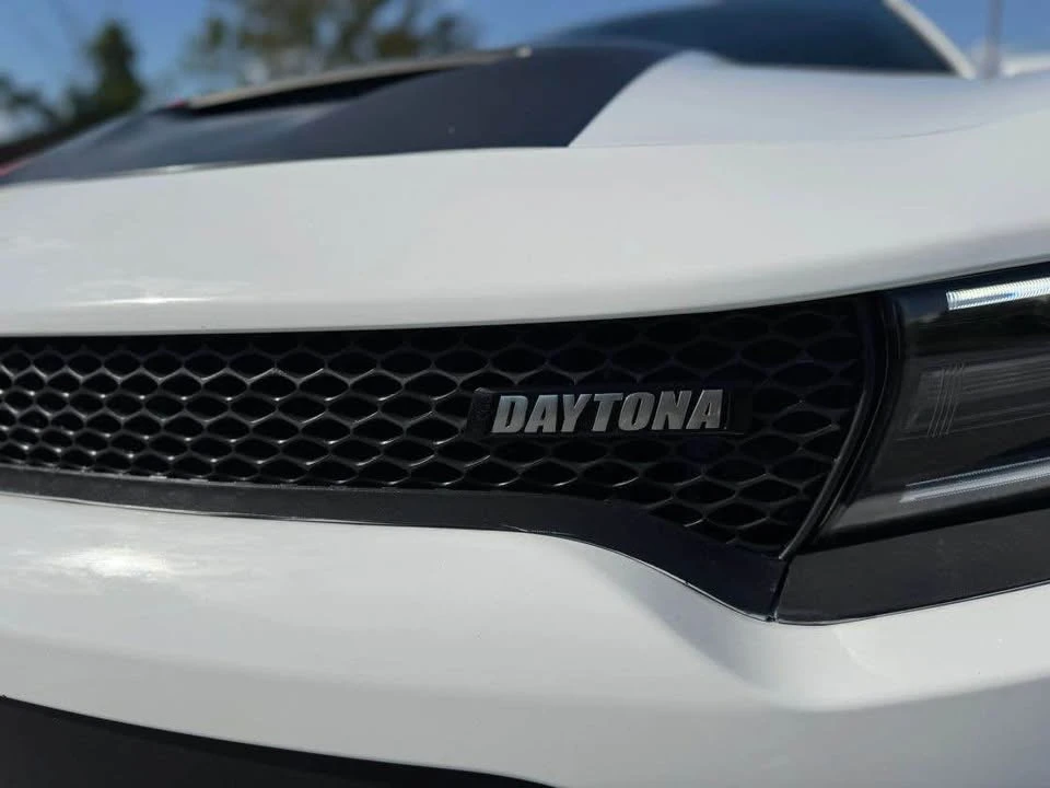 2018 Dodge Charger SRT & 392 7th Gen - Image 17 of 19