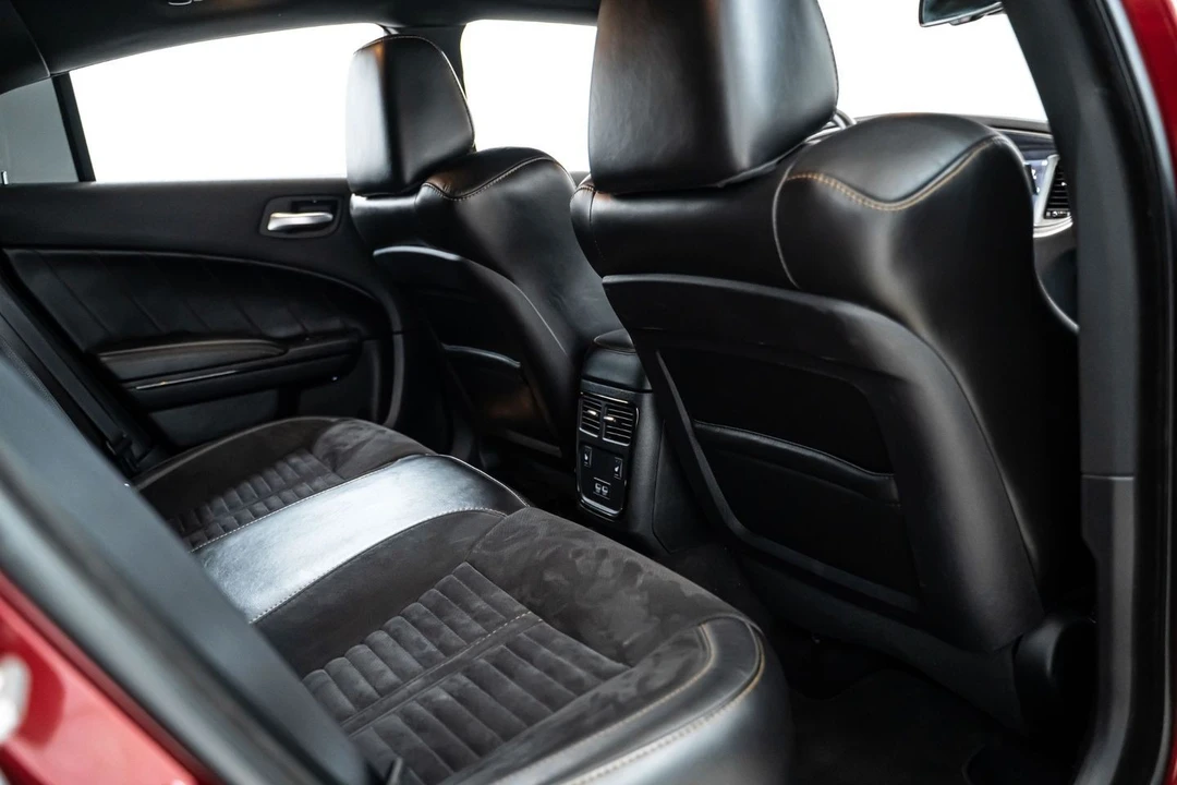 2018 Dodge Charger SRT & 392 7th Gen - Image 23 of 31