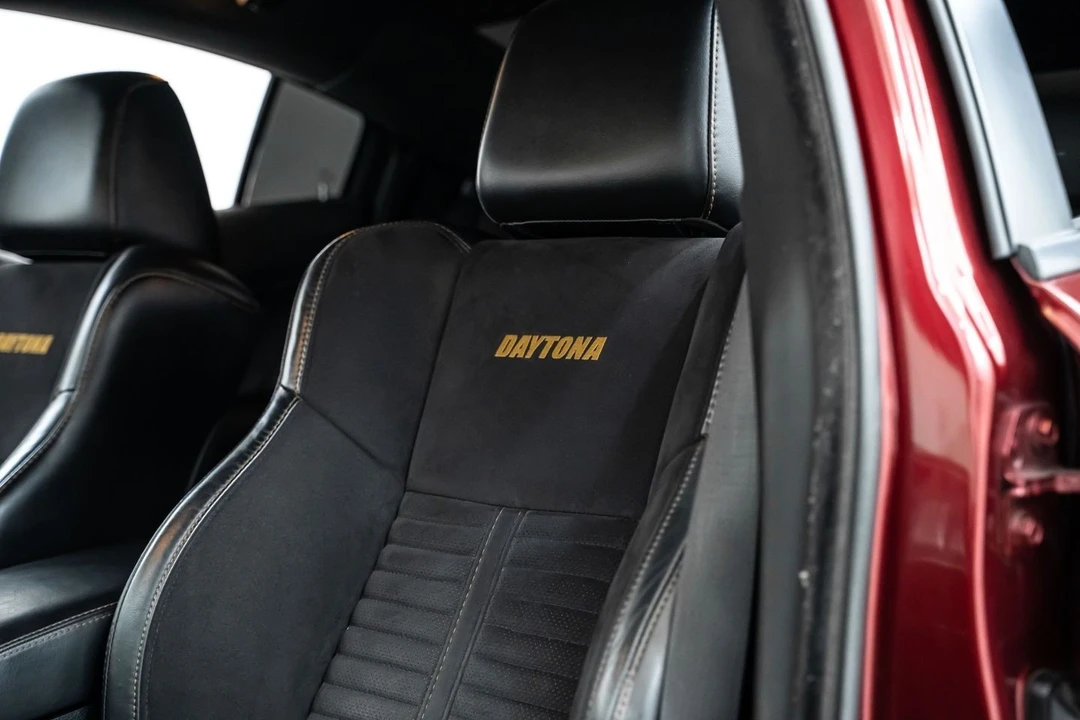 2018 Dodge Charger SRT & 392 7th Gen - Image 19 of 31
