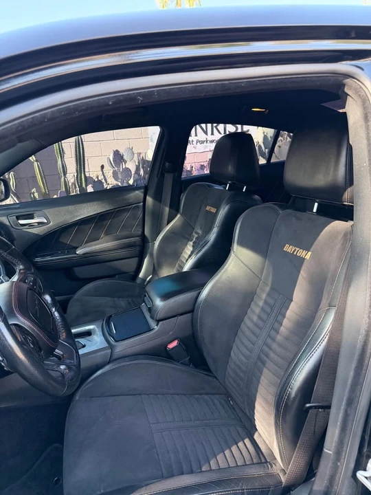 2018 Dodge Charger SRT & 392 7th Gen - Image 16 of 17