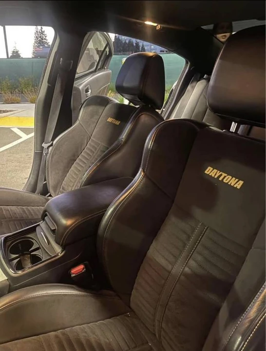 2018 Dodge Charger SRT Hellcat 7th Gen - Image 5 of 8