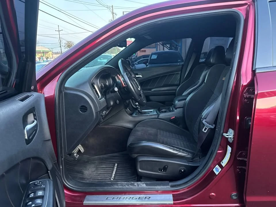 2018 Dodge Charger - Image 18 of 20