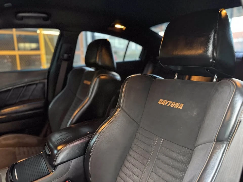 2018 Dodge Charger 7th Gen - Image 13 of 16