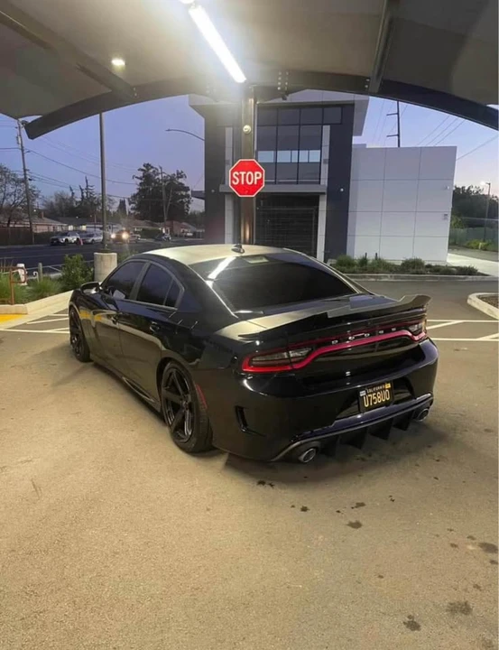 2018 Dodge Charger 7th Gen - Image 3 of 10