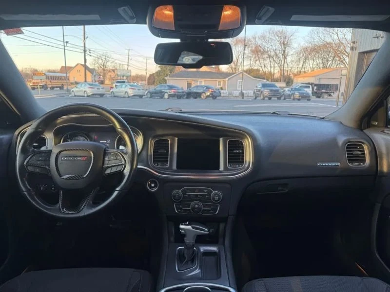 2018 Dodge Charger 7th Gen - Image 9 of 11