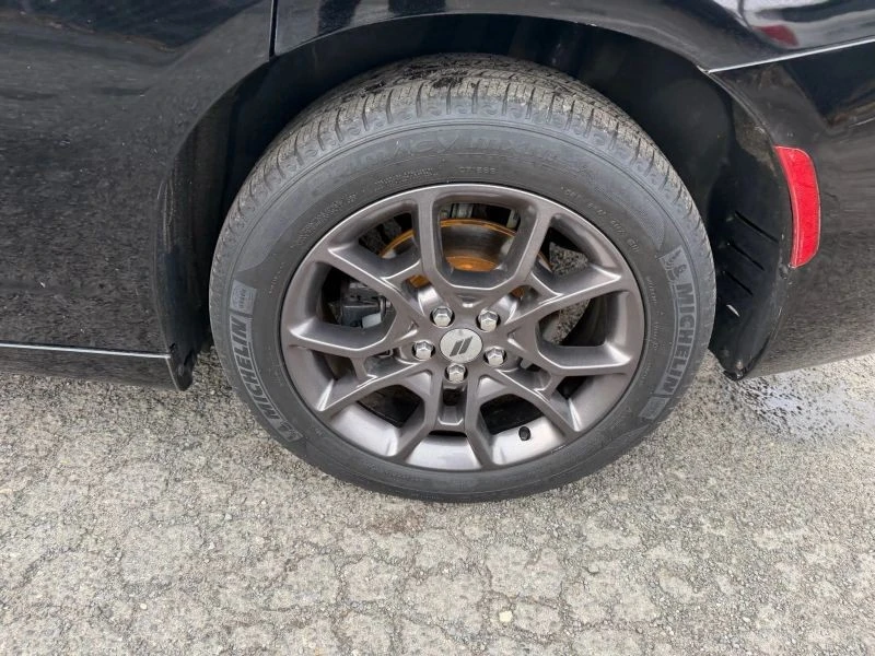 2018 Dodge Charger 7th Gen - Image 9 of 12