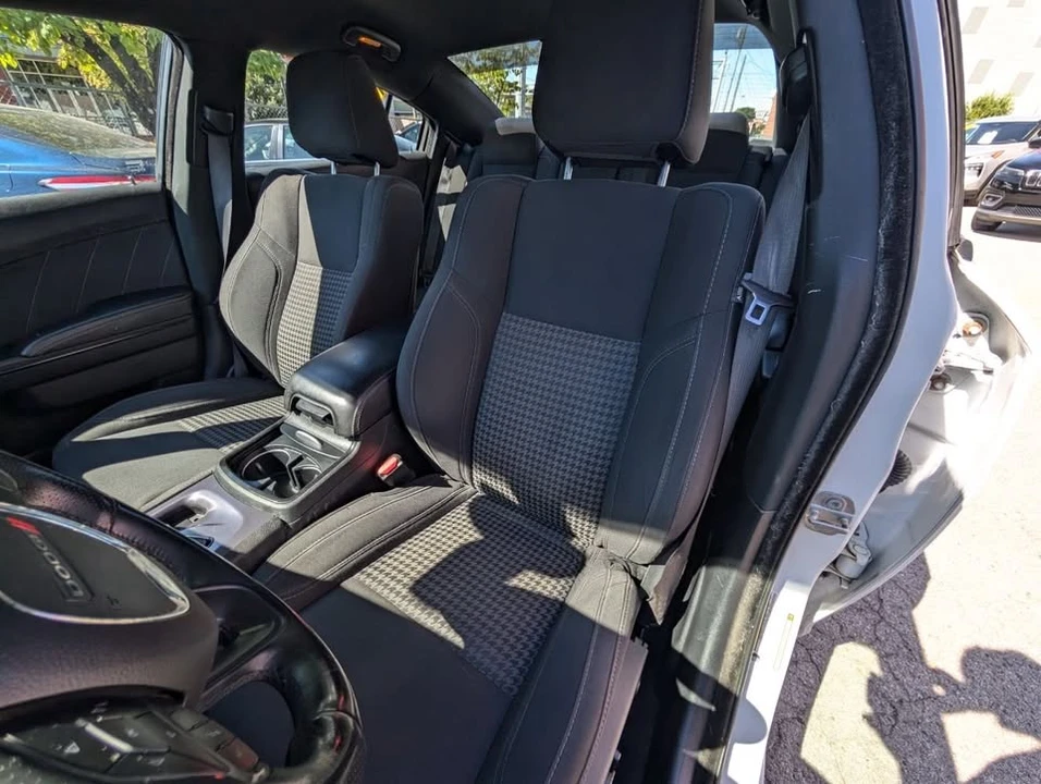 2018 Dodge Charger 7th Gen - Image 16 of 20