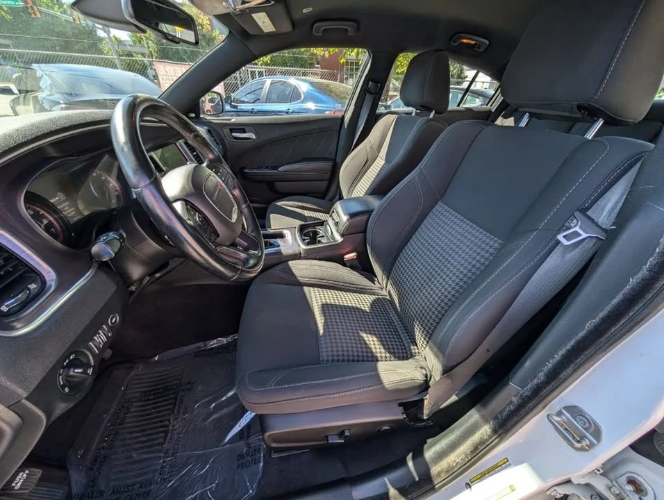 2018 Dodge Charger 7th Gen - Image 15 of 20
