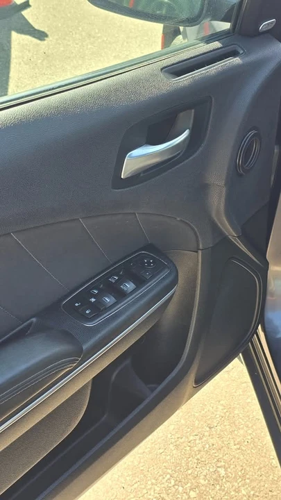 2018 Dodge Charger 7th Gen - Image 10 of 11
