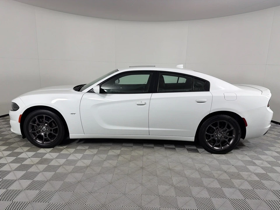 2018 Dodge Charger 7th Gen - Image 8 of 12