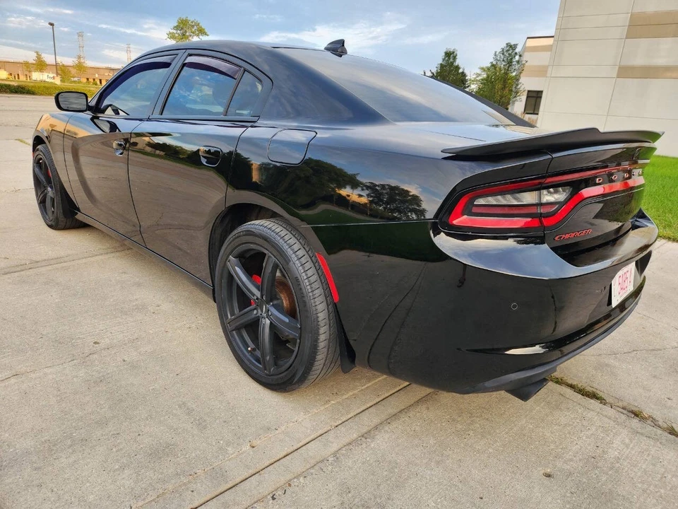 2018 Dodge Charger 7th Gen - Image 17 of 31