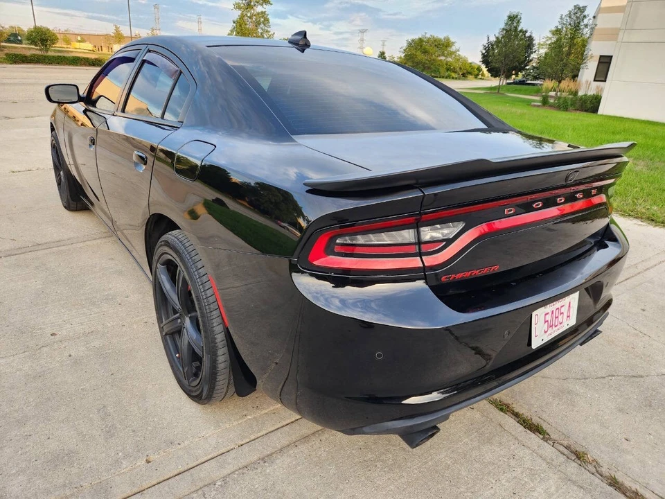 2018 Dodge Charger 7th Gen - Image 16 of 31