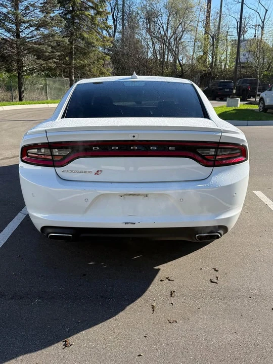 2018 Dodge Charger 7th Gen - Image 2 of 17