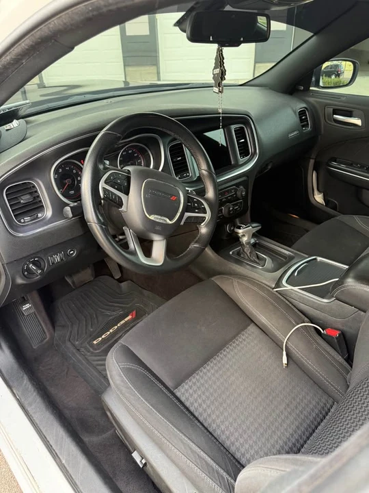 2018 Dodge Charger 7th Gen - Image 7 of 12