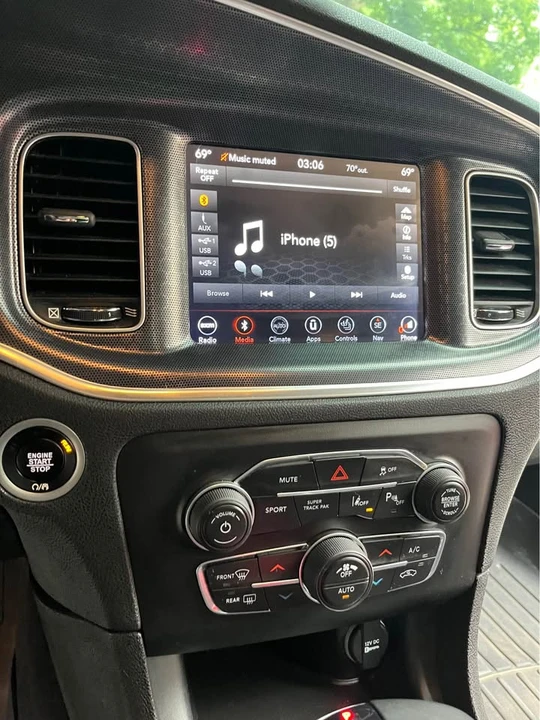 2018 Dodge Charger 7th Gen - Image 13 of 17
