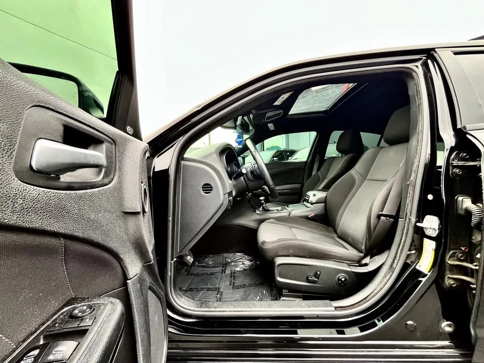 2018 Dodge Charger 7th Gen - Image 9 of 13
