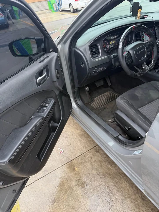 2018 Dodge Charger 7th Gen - Image 9 of 13