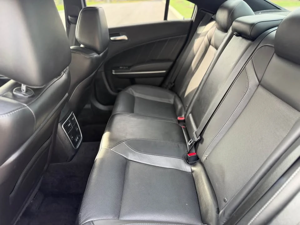 2018 Dodge Charger 7th Gen - Image 13 of 16