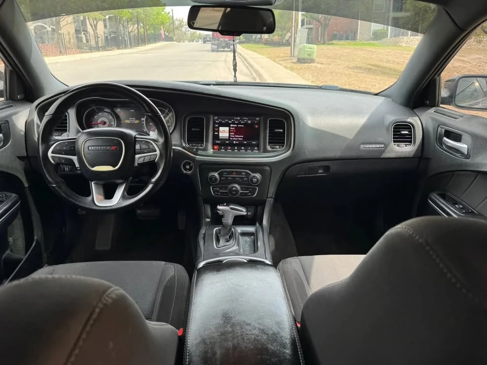 2018 Dodge Charger 7th Gen - Image 15 of 20