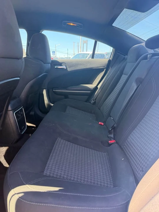 2018 Dodge Charger 7th Gen - Image 10 of 16