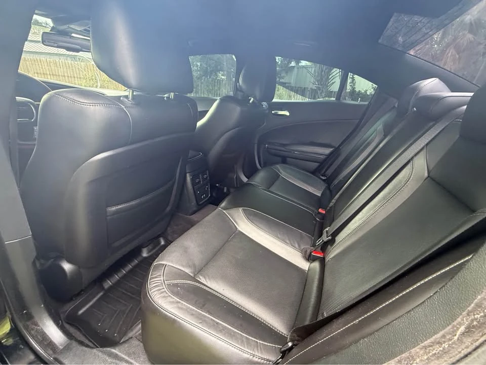 2018 Dodge Charger 7th Gen - Image 9 of 15