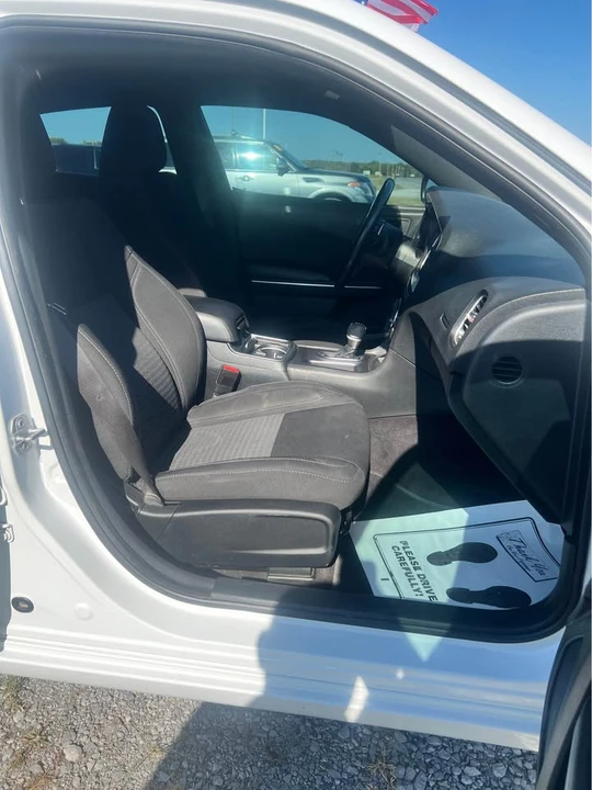 2018 Dodge Charger 7th Gen - Image 13 of 15