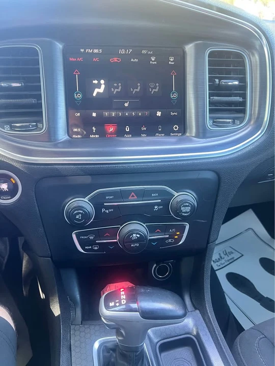 2018 Dodge Charger 7th Gen - Image 11 of 15