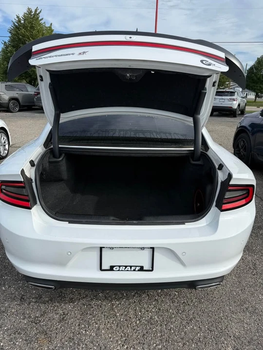 2018 Dodge Charger 7th Gen - Image 6 of 11