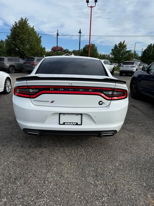 2018 Dodge Charger 7th Gen - Image 5 of 11