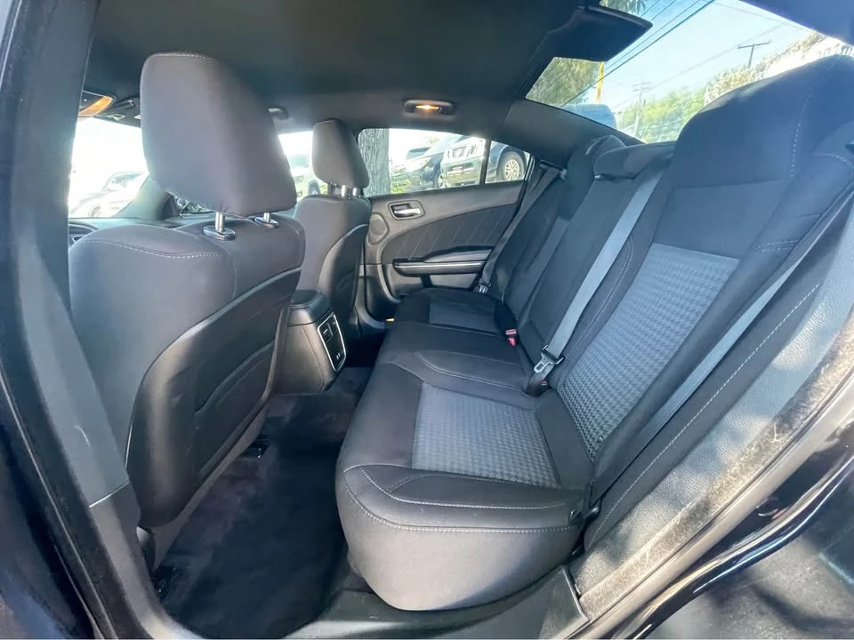 2018 Dodge Charger 7th Gen - Image 11 of 18