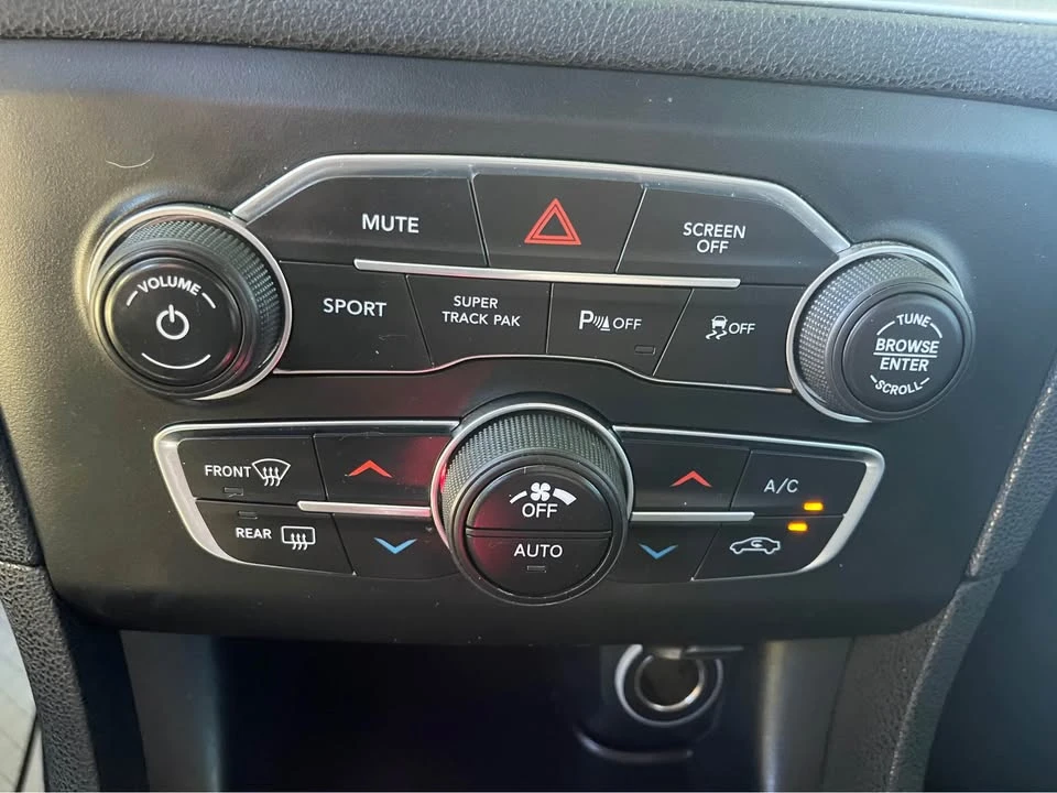 2018 Dodge Charger 7th Gen - Image 16 of 18