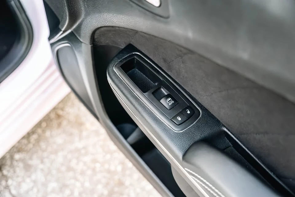 2018 Dodge Charger SRT Hellcat 7th Gen - Image 17 of 20
