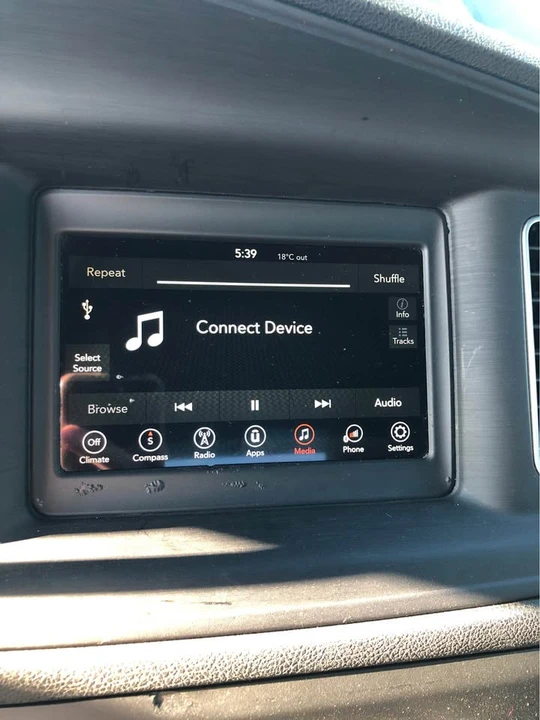 2018 Dodge Charger 7th Gen - Image 14 of 17