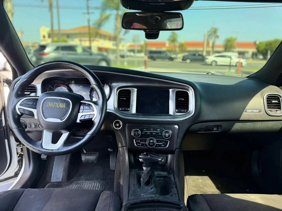 2018 Dodge Charger 7th Gen - Image 15 of 20