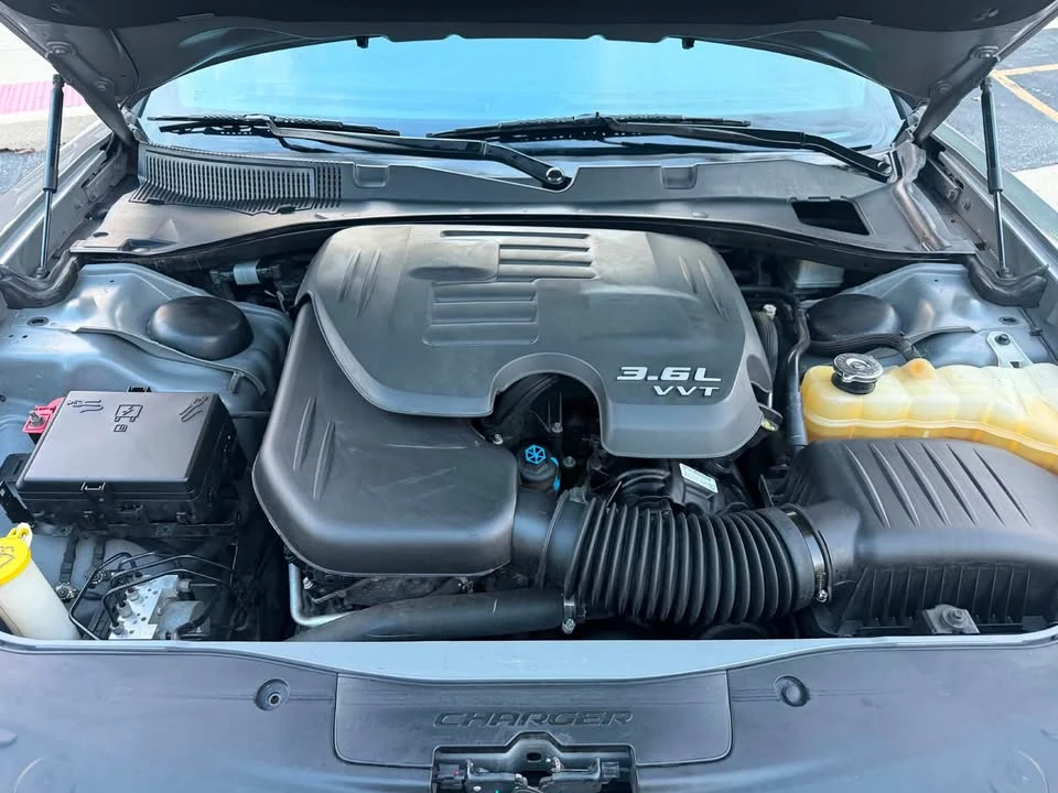 2018 Dodge Charger 7th Gen - Image 14 of 19