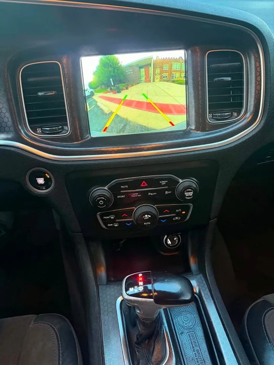 2018 Dodge Charger 7th Gen - Image 15 of 19