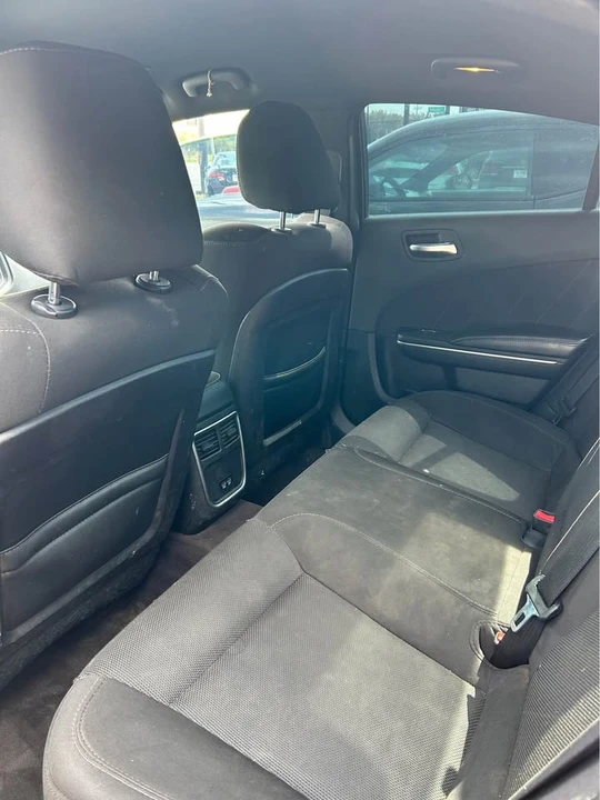 2018 Dodge Charger 7th Gen - Image 11 of 13