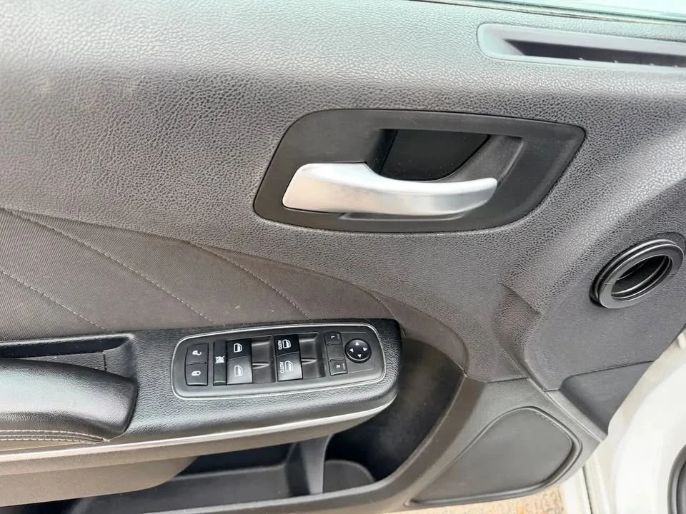 2018 Dodge Charger 7th Gen - Image 6 of 20