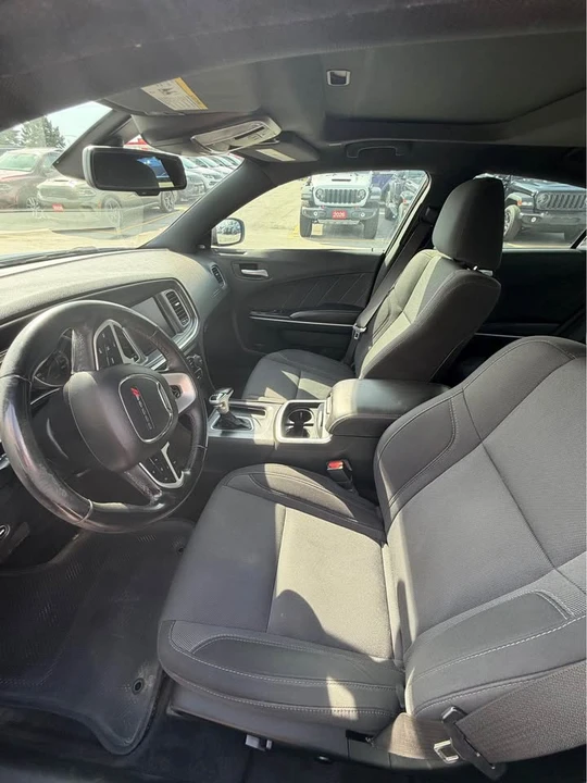2018 Dodge Charger 7th Gen - Image 3 of 9