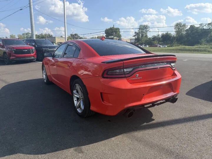 2018 Dodge Charger 7th Gen - Image 10 of 12