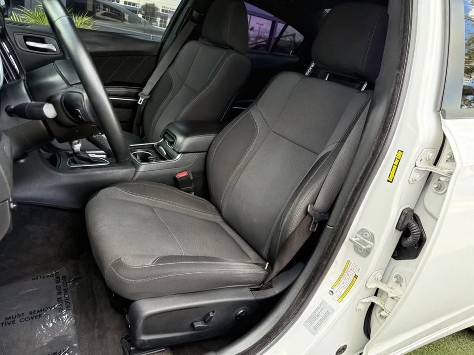 2018 Dodge Charger 7th Gen - Image 10 of 13