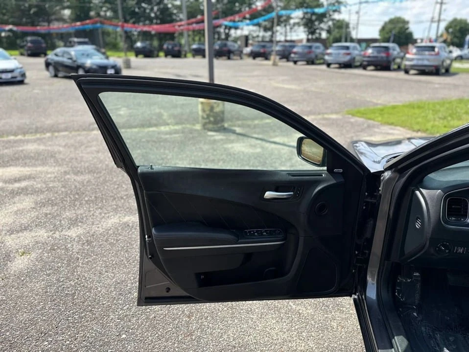 2018 Dodge Charger 7th Gen - Image 11 of 20