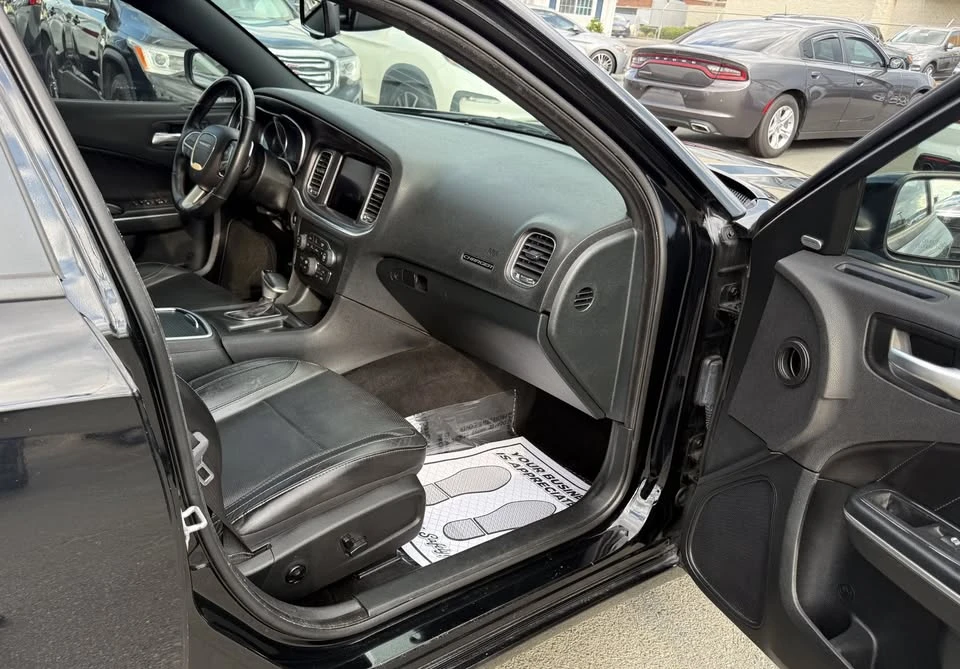 2018 Dodge Charger 7th Gen - Image 13 of 18