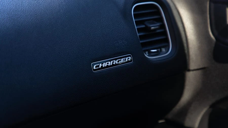2018 Dodge Charger 7th Gen - Image 9 of 12