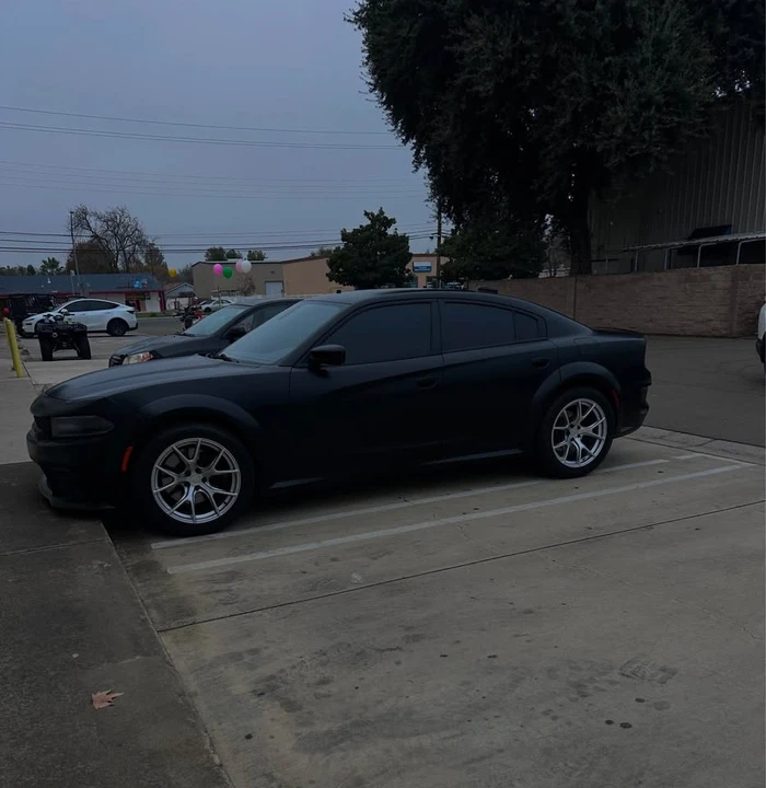 2018 Dodge Charger - Image 7 of 8