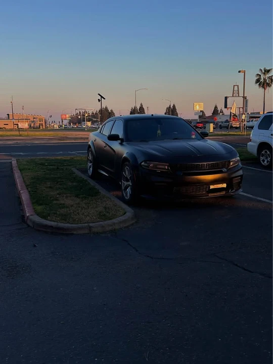 2018 Dodge Charger - Image 6 of 8