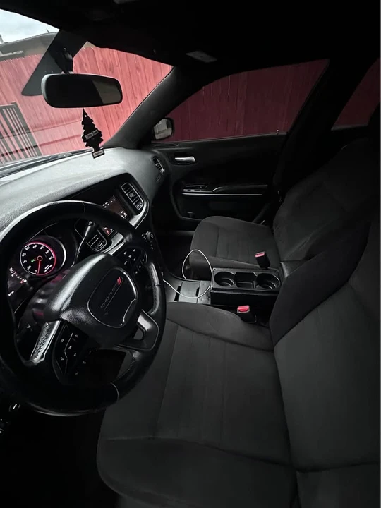 2018 Dodge Charger - Image 3 of 8